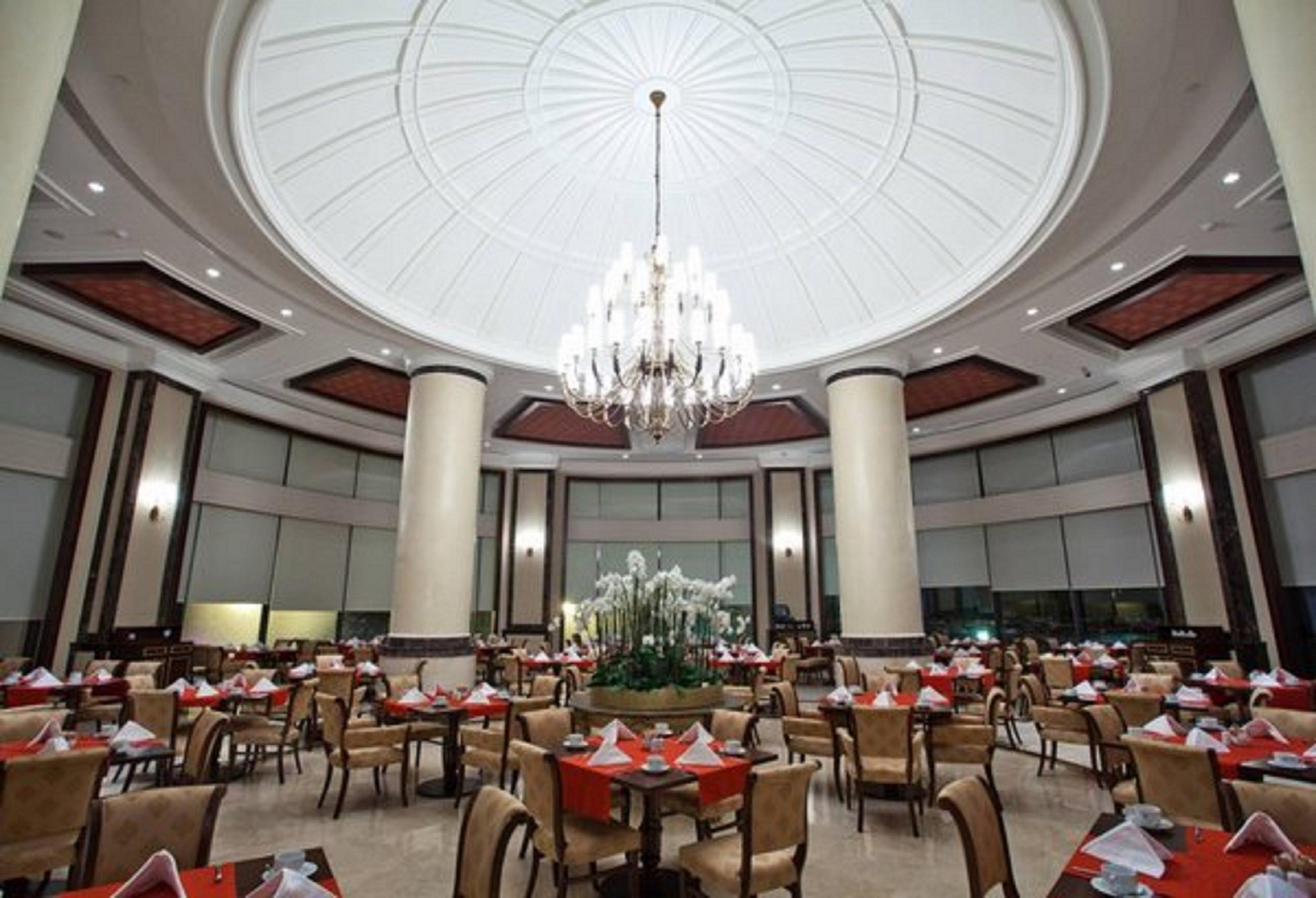 Crowne Plaza Istanbul Asia By Ihg Exterior foto The restaurant