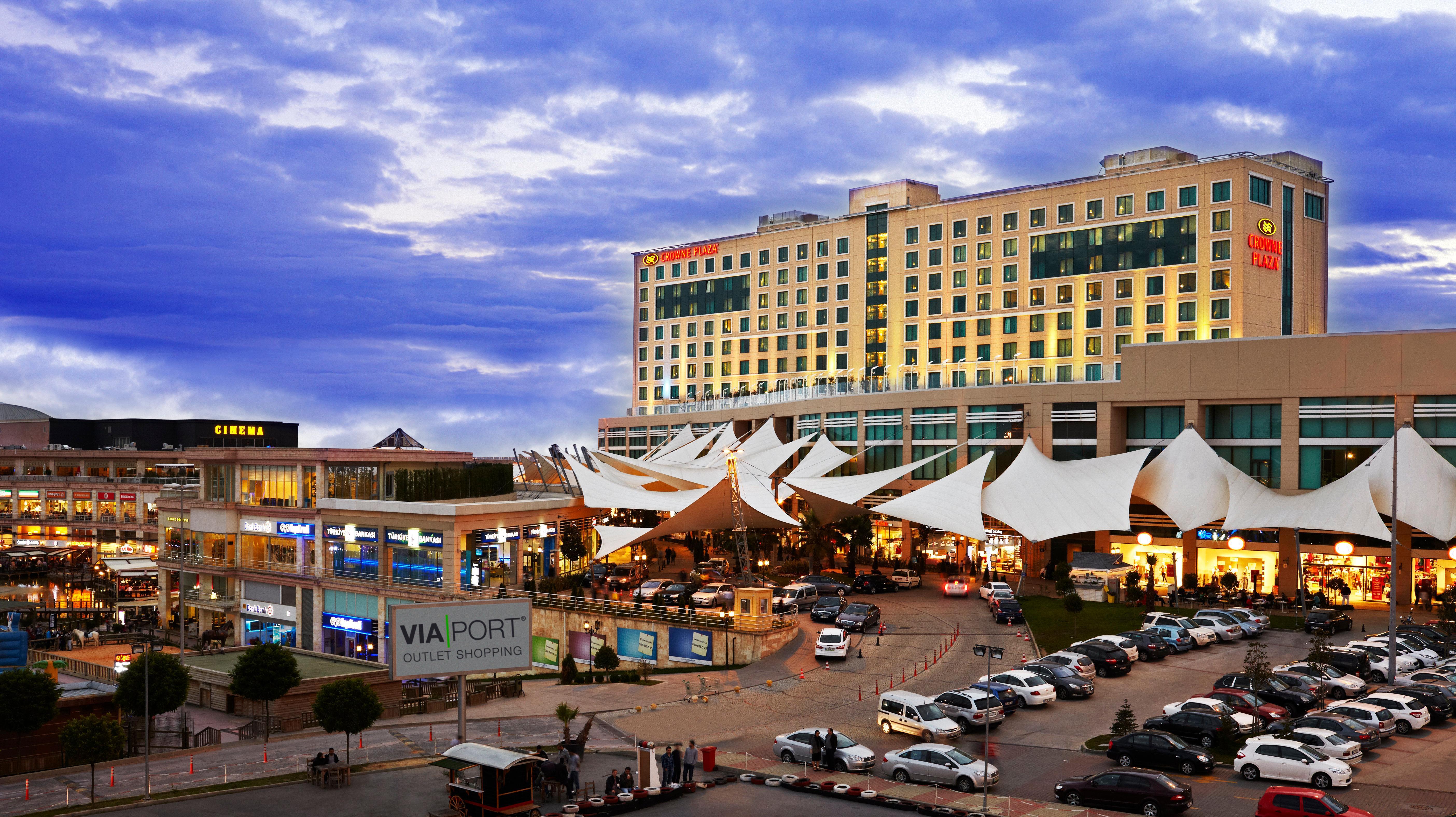 Crowne Plaza Istanbul Asia By Ihg Exterior foto The Village Outlet Mall