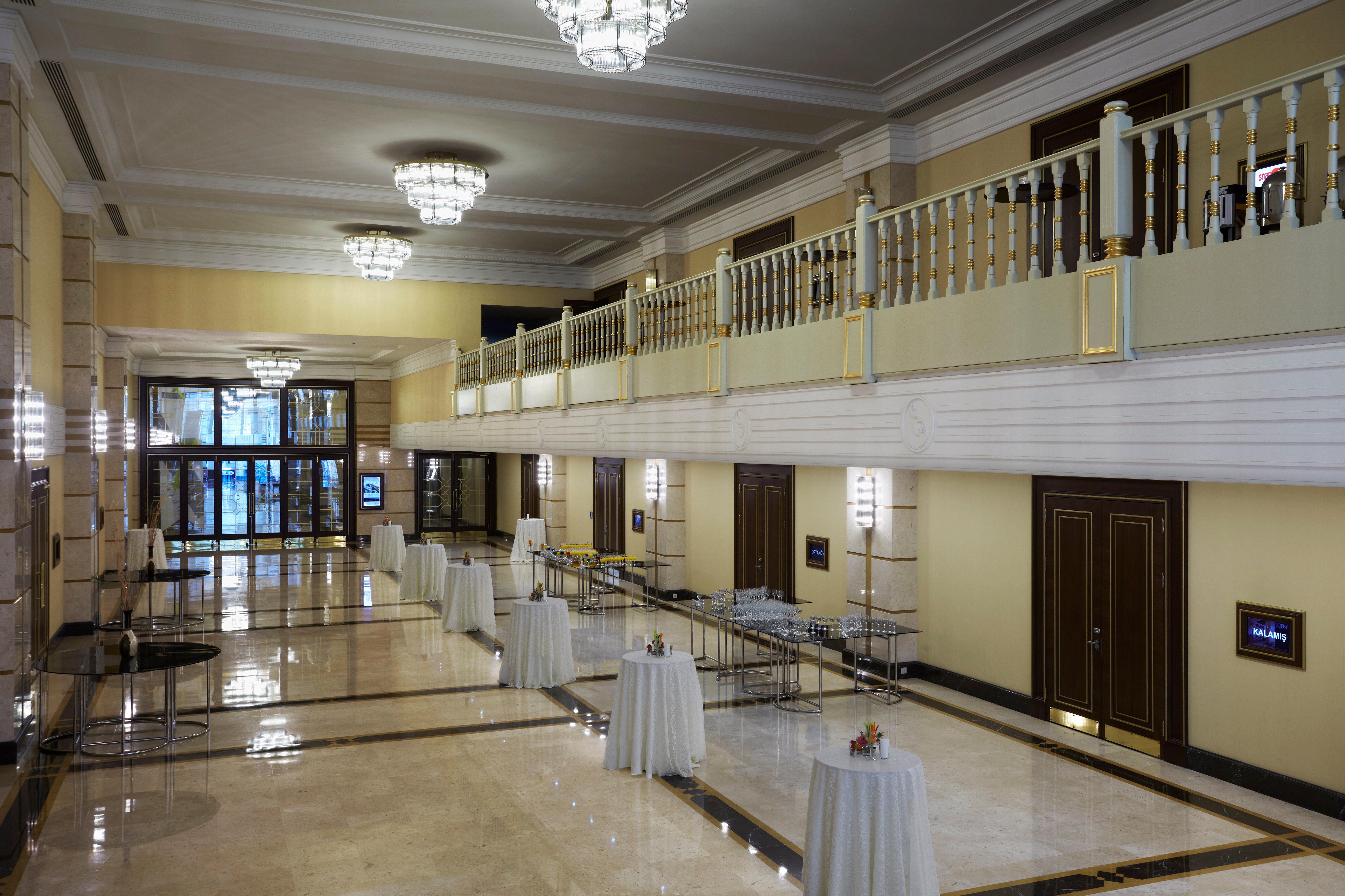 Crowne Plaza Istanbul Asia By Ihg Exterior foto The interior of the National Assembly