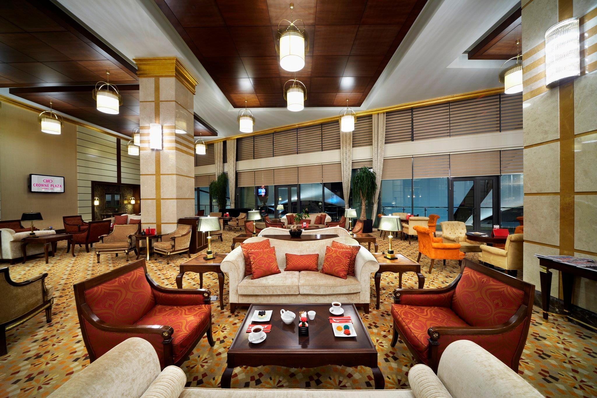 Crowne Plaza Istanbul Asia By Ihg Interior foto The lounge at the airport