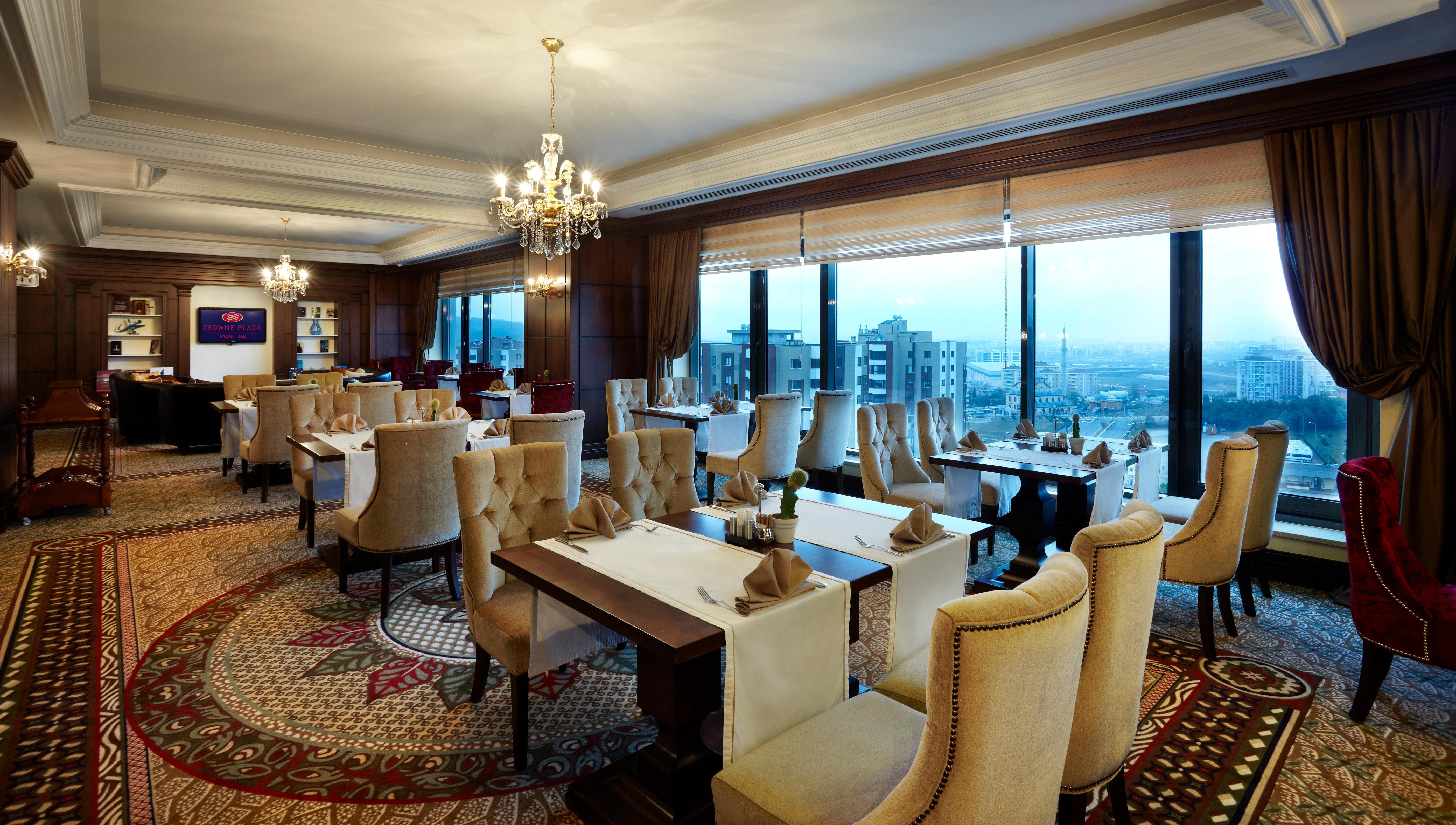 Crowne Plaza Istanbul Asia By Ihg Exterior foto Club Lounge at the Taj Mahal Palace, Mumbai